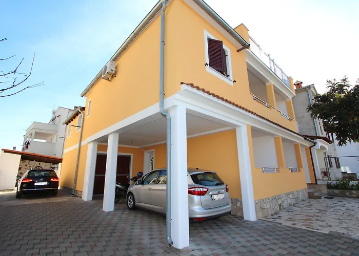 Rooms And Apartment Matosevic